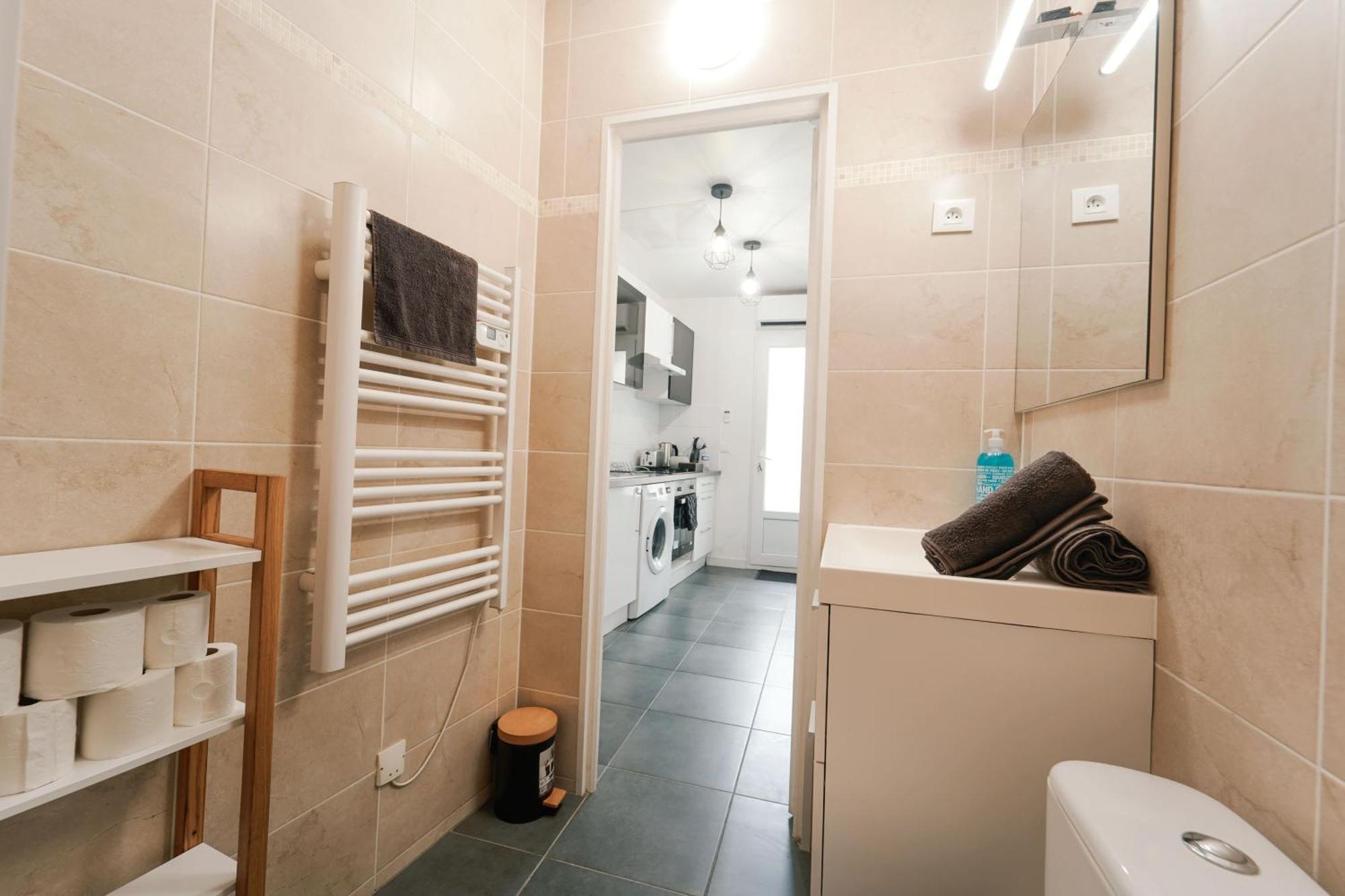 Confort & Style Pres De Cdg Vaudherland Buitenkant foto